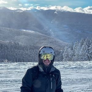 Meet your Posher, Brady